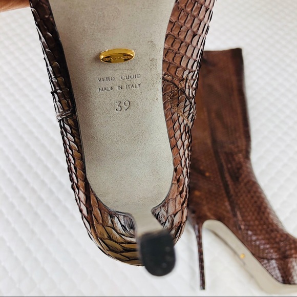 ▫️Sergio Rossi Python Boots▫️ - Picture 4 of 8